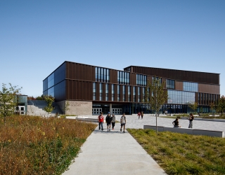 Du Bosquet High school